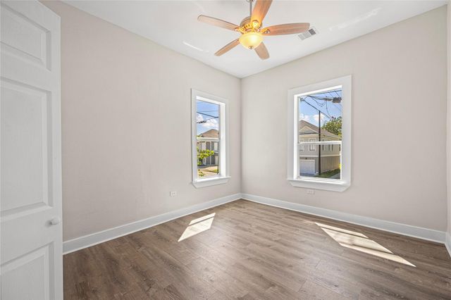 1812 27th Street, Galveston, TX 77550