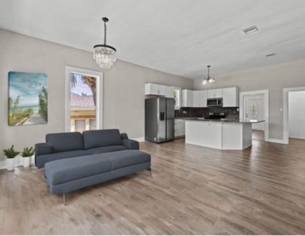 1812 27th Street, Galveston, TX 77550