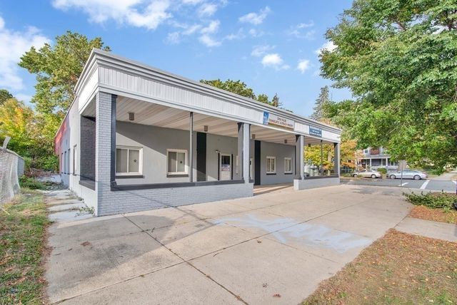 302-306 Sumner Ave, Springfield, MA 01108