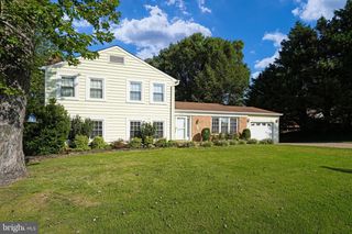 8702 ARLEY DR, Springfield, VA 22153
