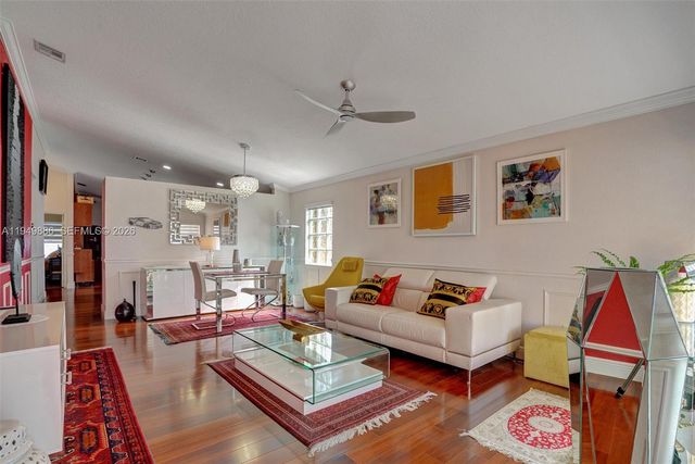 311 SW 203rd Ave, Pembroke Pines, FL 33029