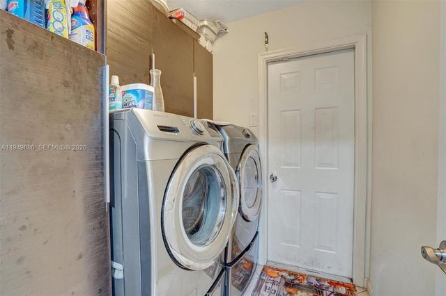 311 SW 203rd Ave, Pembroke Pines, FL 33029