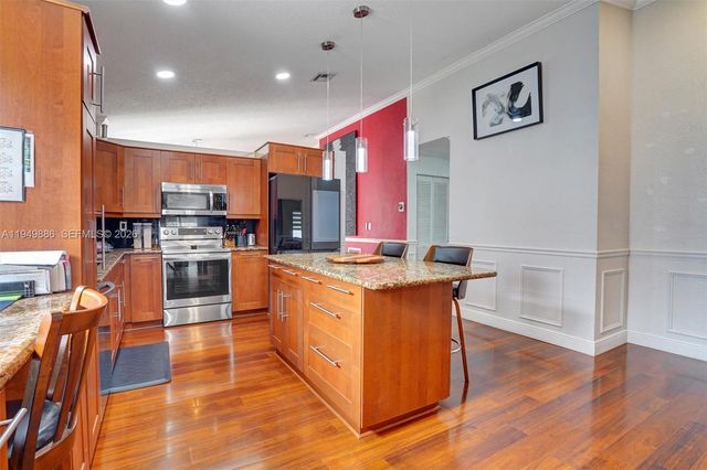 311 SW 203rd Ave, Pembroke Pines, FL 33029