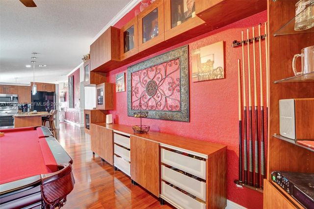 311 SW 203rd Ave, Pembroke Pines, FL 33029