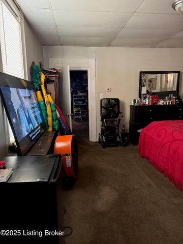 363 N 27th St, Louisville, KY 40212