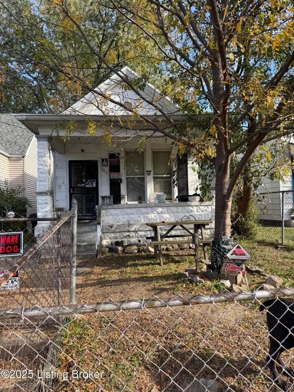 363 N 27th St, Louisville, KY 40212