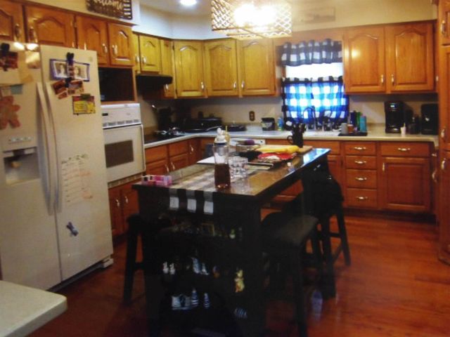 832 W Raymond Street W, Harrisburg, IL 62946