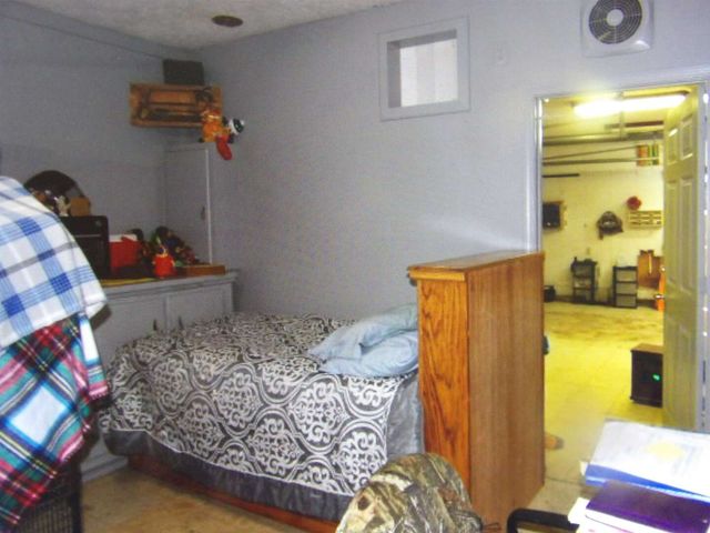 832 W Raymond Street W, Harrisburg, IL 62946