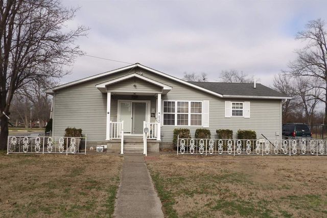 832 W Raymond Street W, Harrisburg, IL 62946