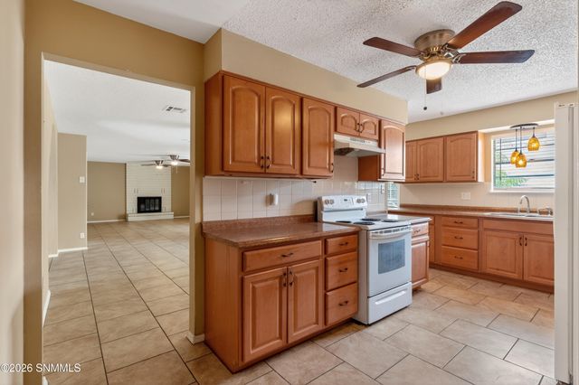 3104 Missouri Avenue, Las Cruces, NM 88011