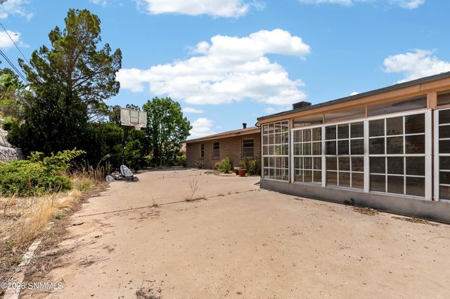 3104 Missouri Avenue, Las Cruces, NM 88011