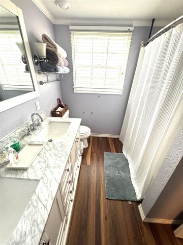 13939 N State Highway 71, El Campo, TX 77437