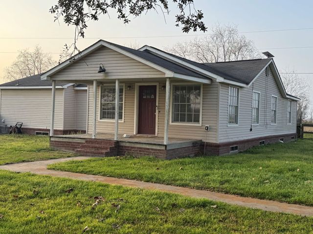 13939 N State Highway 71, El Campo, TX 77437