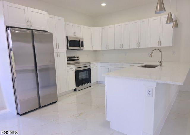 5385 Kaspar ST, Port Charlotte, FL 33981