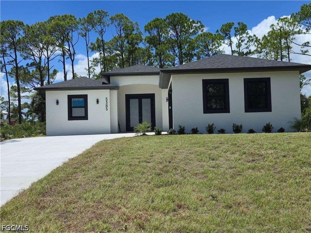 5385 Kaspar ST, Port Charlotte, FL 33981
