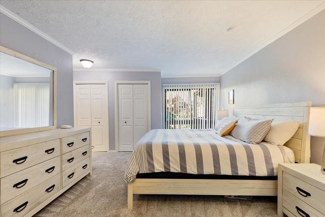 727 Davis Road, League City, TX 77573