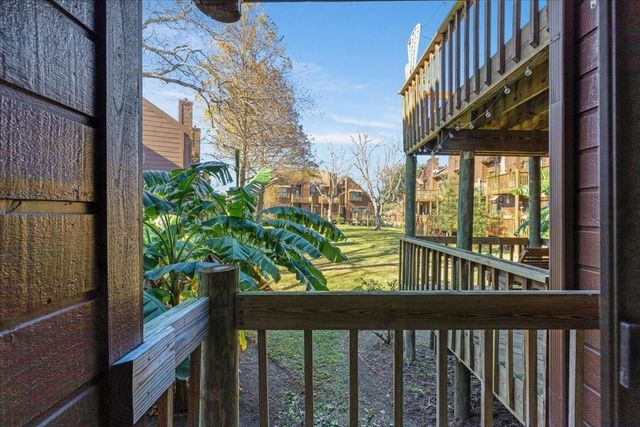 727 Davis Road, League City, TX 77573