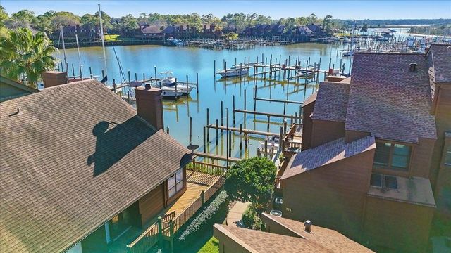 727 Davis Road, League City, TX 77573