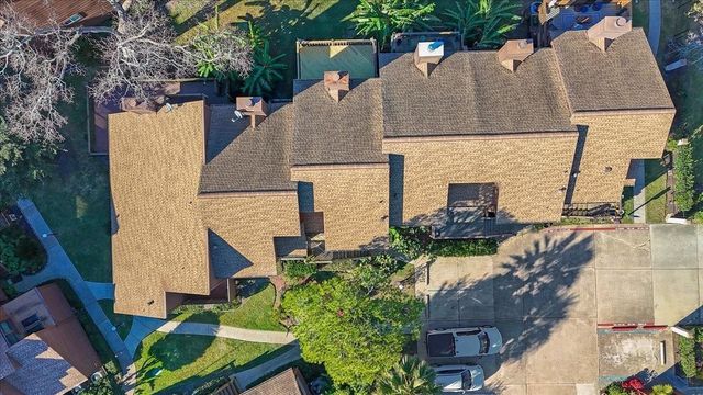 727 Davis Road, League City, TX 77573