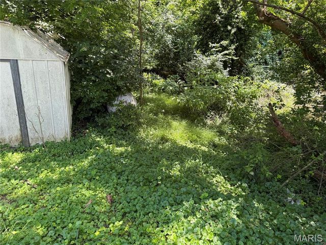 220 W 4th Street, Edwardsville, IL 62025
