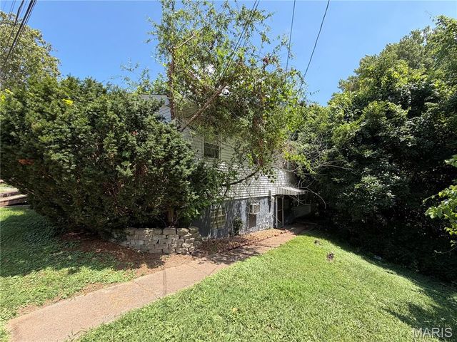 220 W 4th Street, Edwardsville, IL 62025