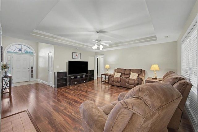 2 Sleepy Oaks Trail NE, Rome, GA 30165