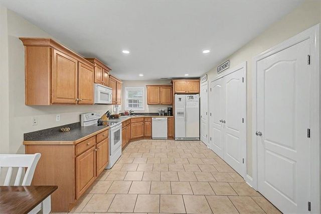 2 Sleepy Oaks Trail NE, Rome, GA 30165