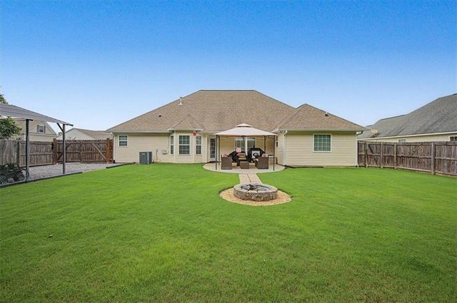 2 Sleepy Oaks Trail NE, Rome, GA 30165