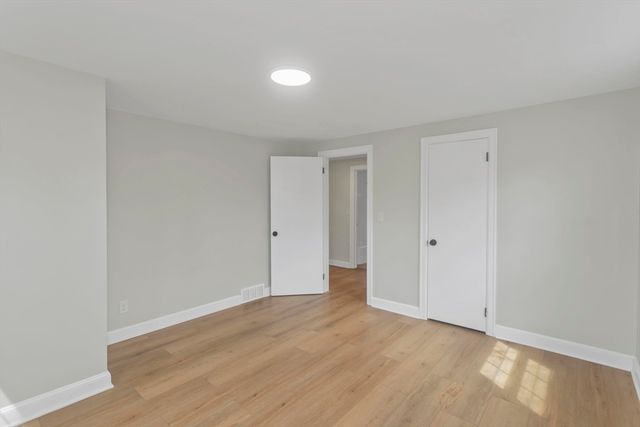 93 Cooper St, Springfield, MA 01108