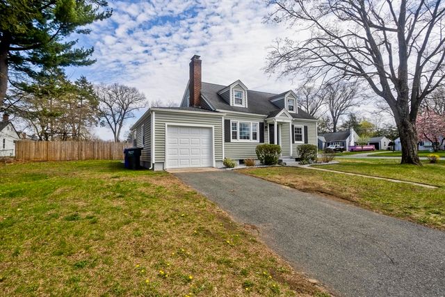 93 Cooper St, Springfield, MA 01108