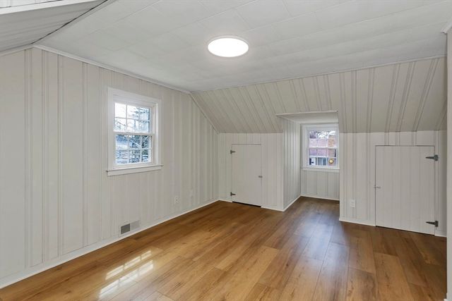 93 Cooper St, Springfield, MA 01108