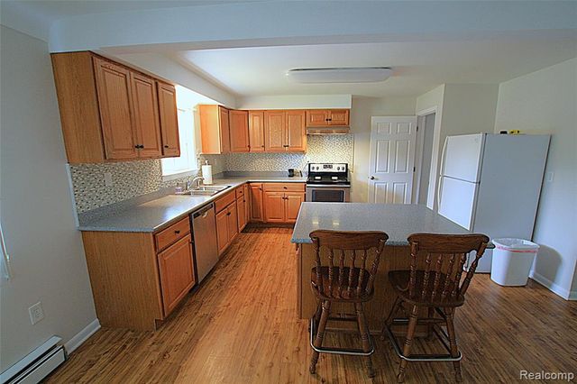 5404 Miller Road, Swartz Creek, MI 48473