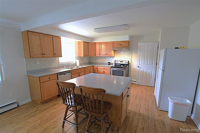 5404 Miller Road, Swartz Creek, MI 48473
