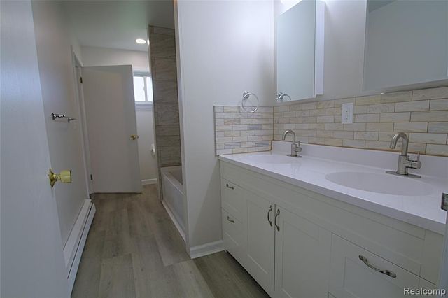 5404 Miller Road, Swartz Creek, MI 48473