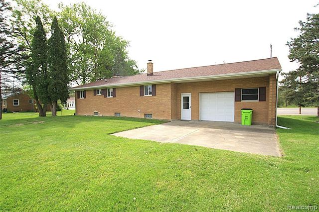 5404 Miller Road, Swartz Creek, MI 48473