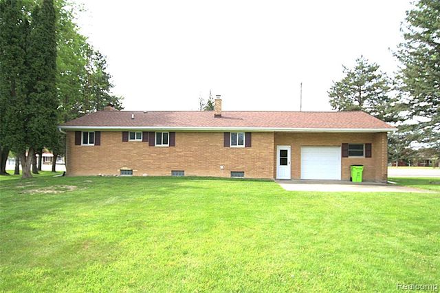 5404 Miller Road, Swartz Creek, MI 48473