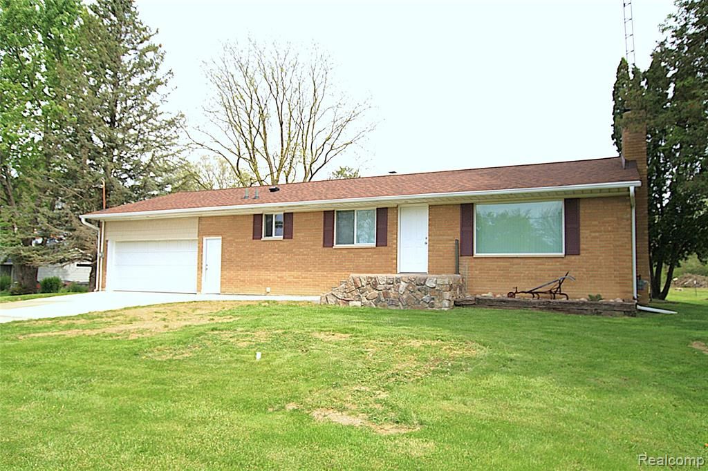 5404 Miller Road, Swartz Creek, MI 48473