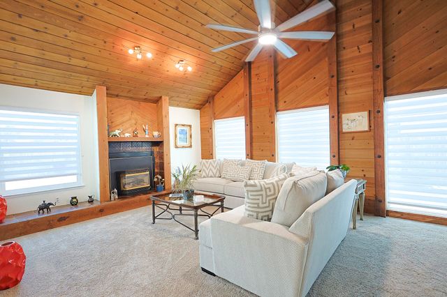 3727 W Mill Creek Drive, Visalia, CA 93291