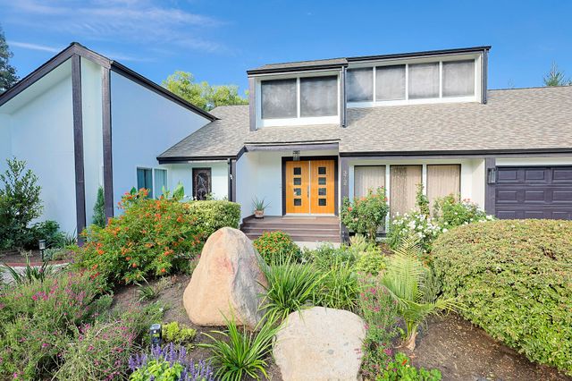 3727 W Mill Creek Drive, Visalia, CA 93291