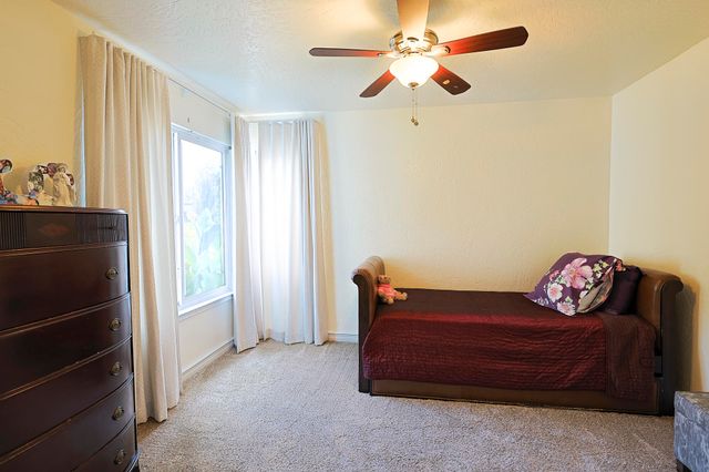 3727 W Mill Creek Drive, Visalia, CA 93291