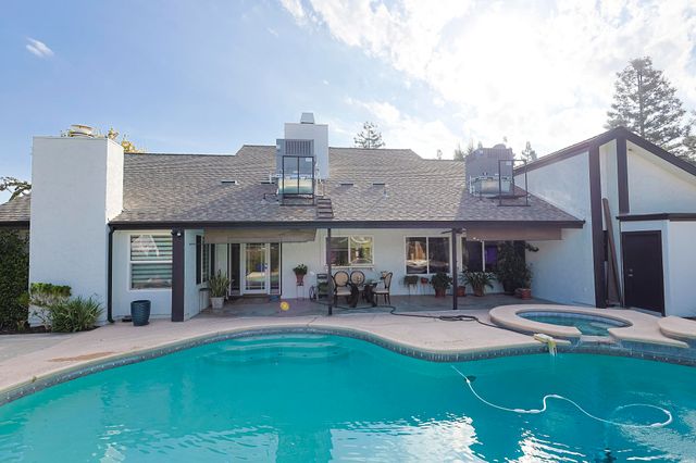 3727 W Mill Creek Drive, Visalia, CA 93291