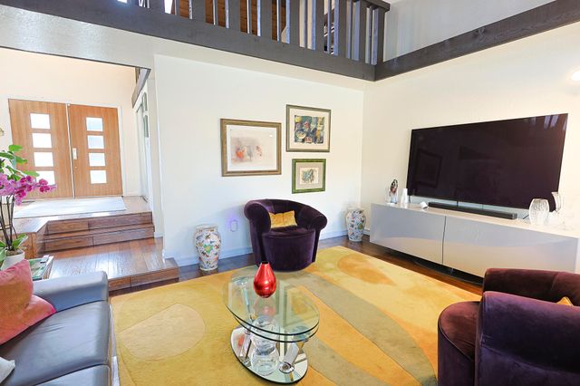 3727 W Mill Creek Drive, Visalia, CA 93291