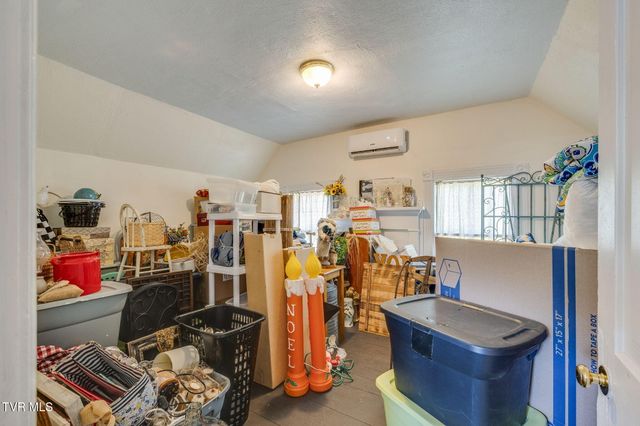 195 Opie Arnold Road, Limestone, TN 37681