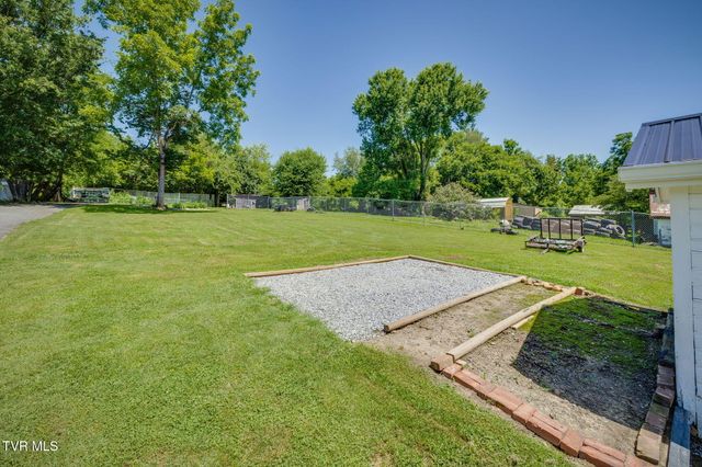 195 Opie Arnold Road, Limestone, TN 37681