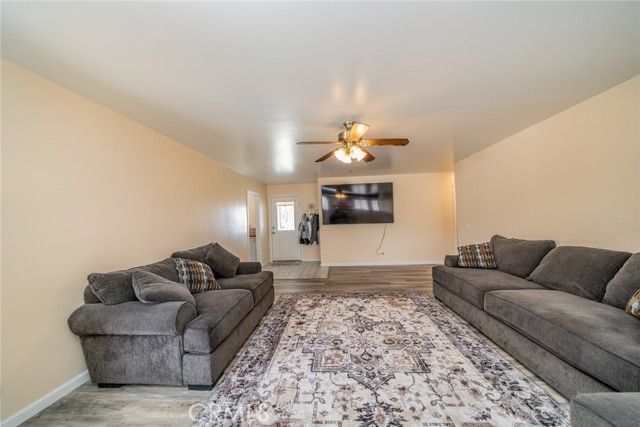 9980 Johnson, Phelan, CA 92371