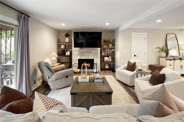 1722 Woodcliff Court NE, Atlanta, GA 30329