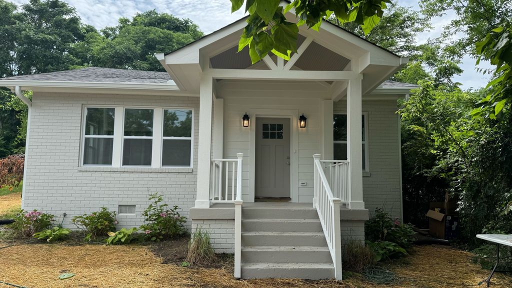 921 42nd Ave, N, Nashville, TN 37209