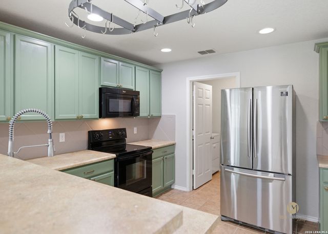 11843 Pure Silver, San Antonio, TX 78254