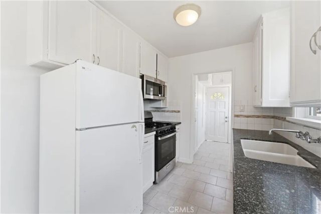 9056 Airdrome Street, Los Angeles, CA 90035