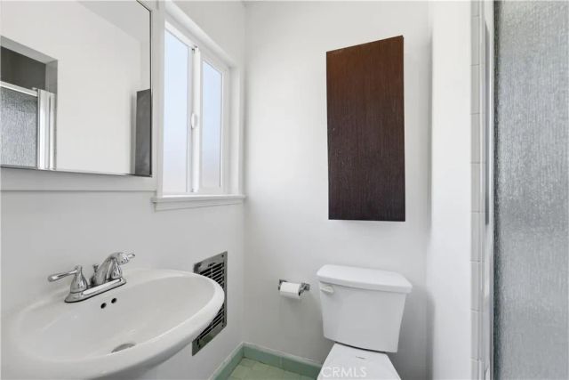 9056 Airdrome Street, Los Angeles, CA 90035